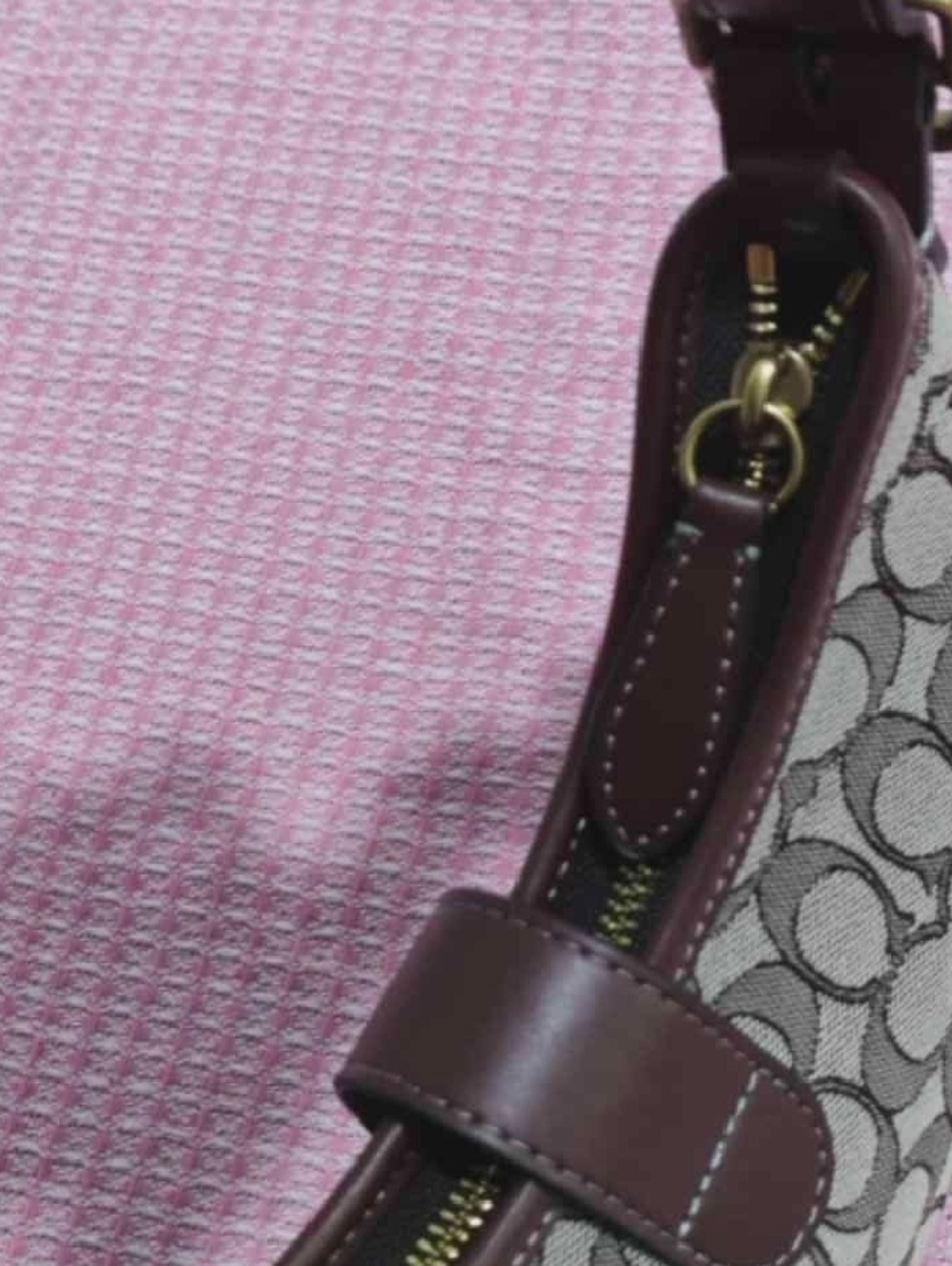 Brown Signature-Pattern Shoulder Bag - Picture 8 of 11